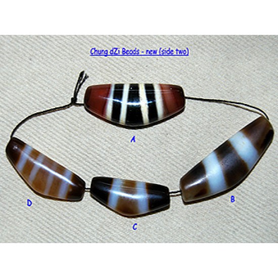 DZi (gZi) Beads: New ‘Chung’ (yoke or crescent) 